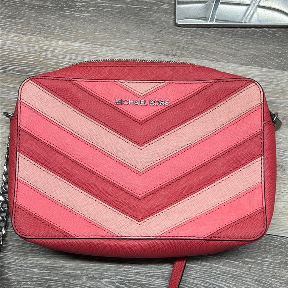 Michael Kors Handbags - 0451 Michael Kors Pink Chevron Crossbody Bag 2540451